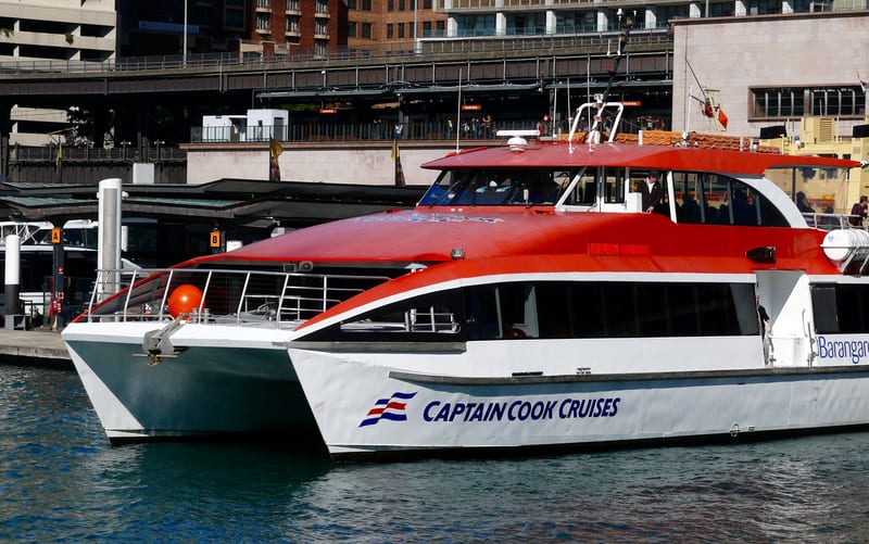 Hop-on/hop-off i Sydney: Captain Cook Cruises